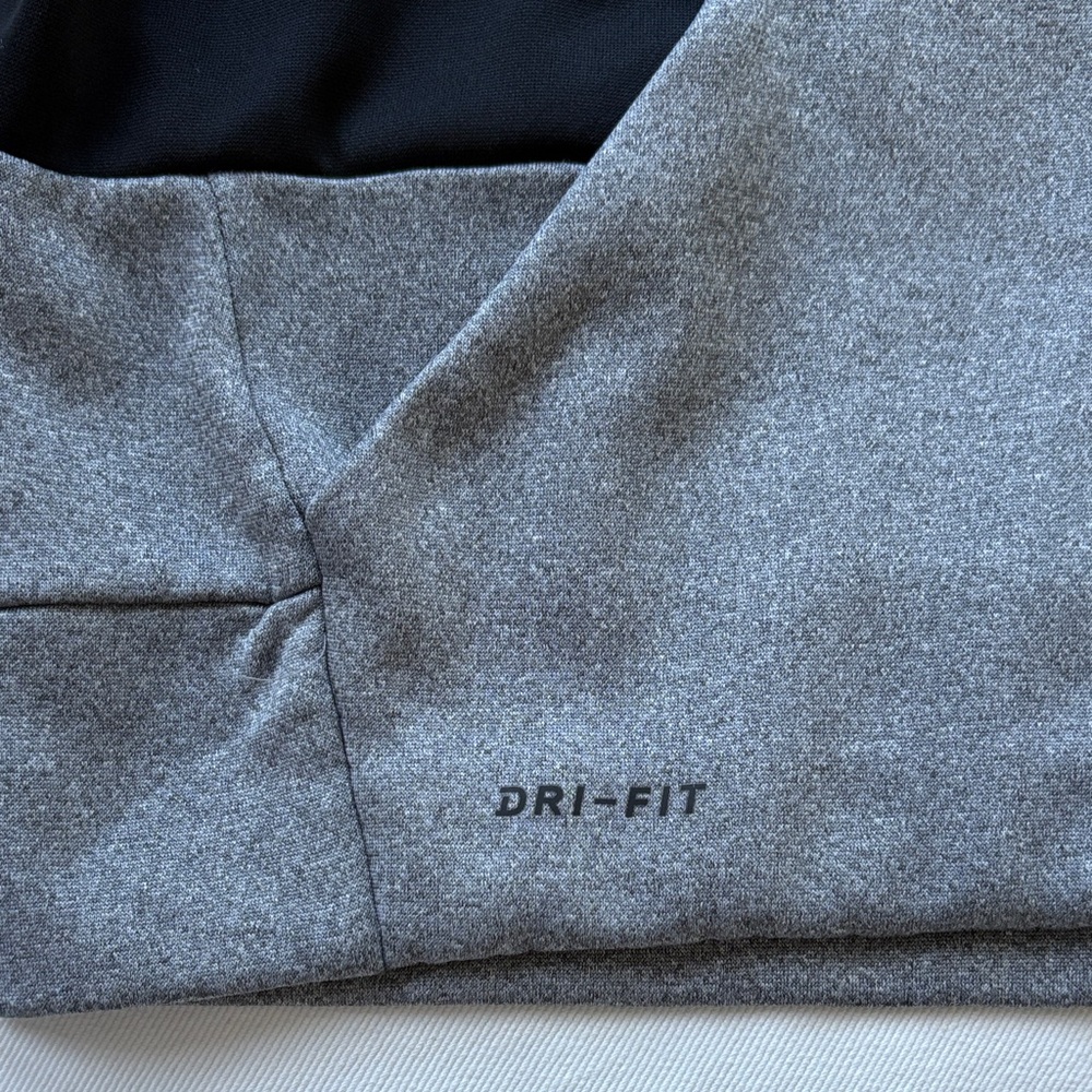 Nike Black and Gray Dri-fit hoodie Youth - Picture 3 of 6